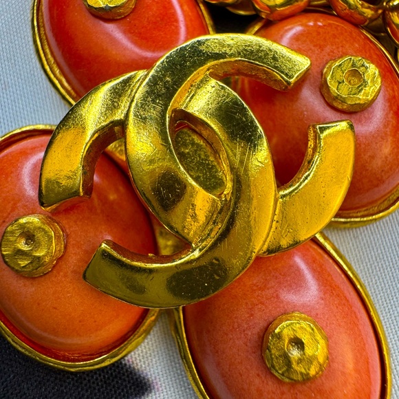 Chanel Clover Pendant 1997 Necklace, Gold-Plated Gripoix Glass RARE - Picture 6 of 6